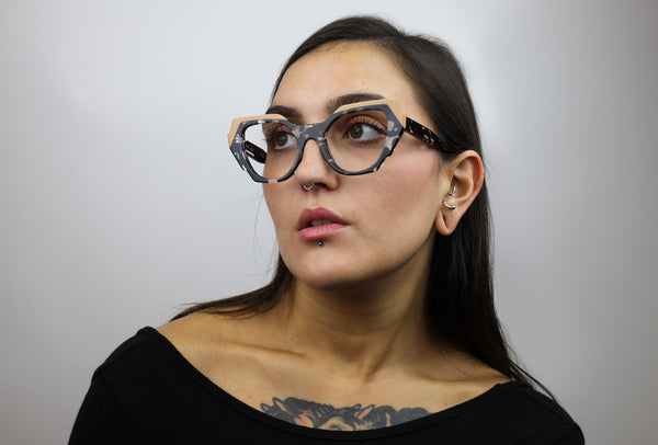 SEE 6067 Sexy Specs™.